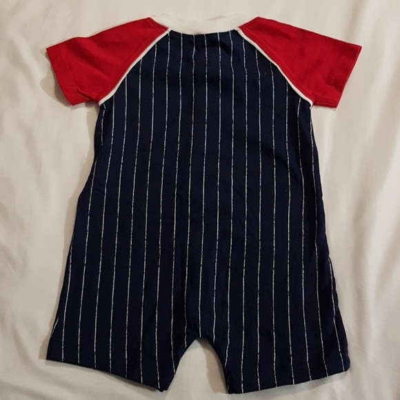 Carter's 6 months boys little slugger romper NEW - Picture 4 of 5